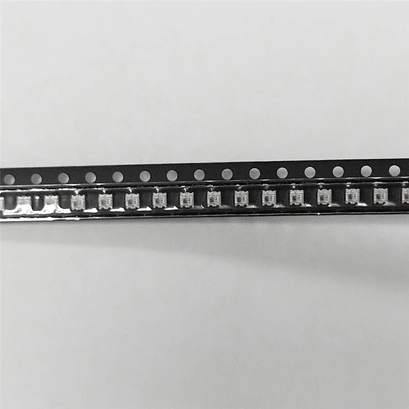 Beauty 200Pcs WS2812 2020 LED Chip 4Pins Mini White PCB Addressable Digital RGB Full Color LED Chip DC5V for LED Strip Screen